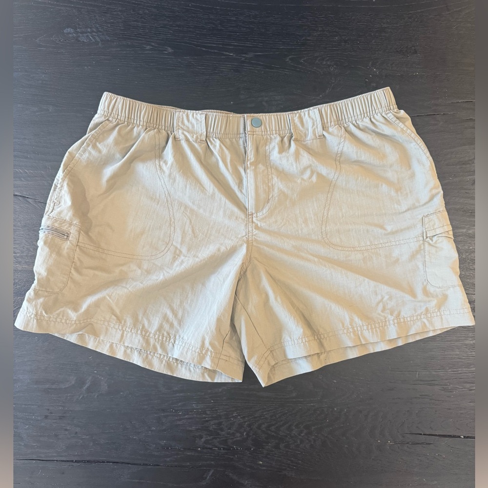 Columbia Tan Cargo Shorts with Elastic Waistband